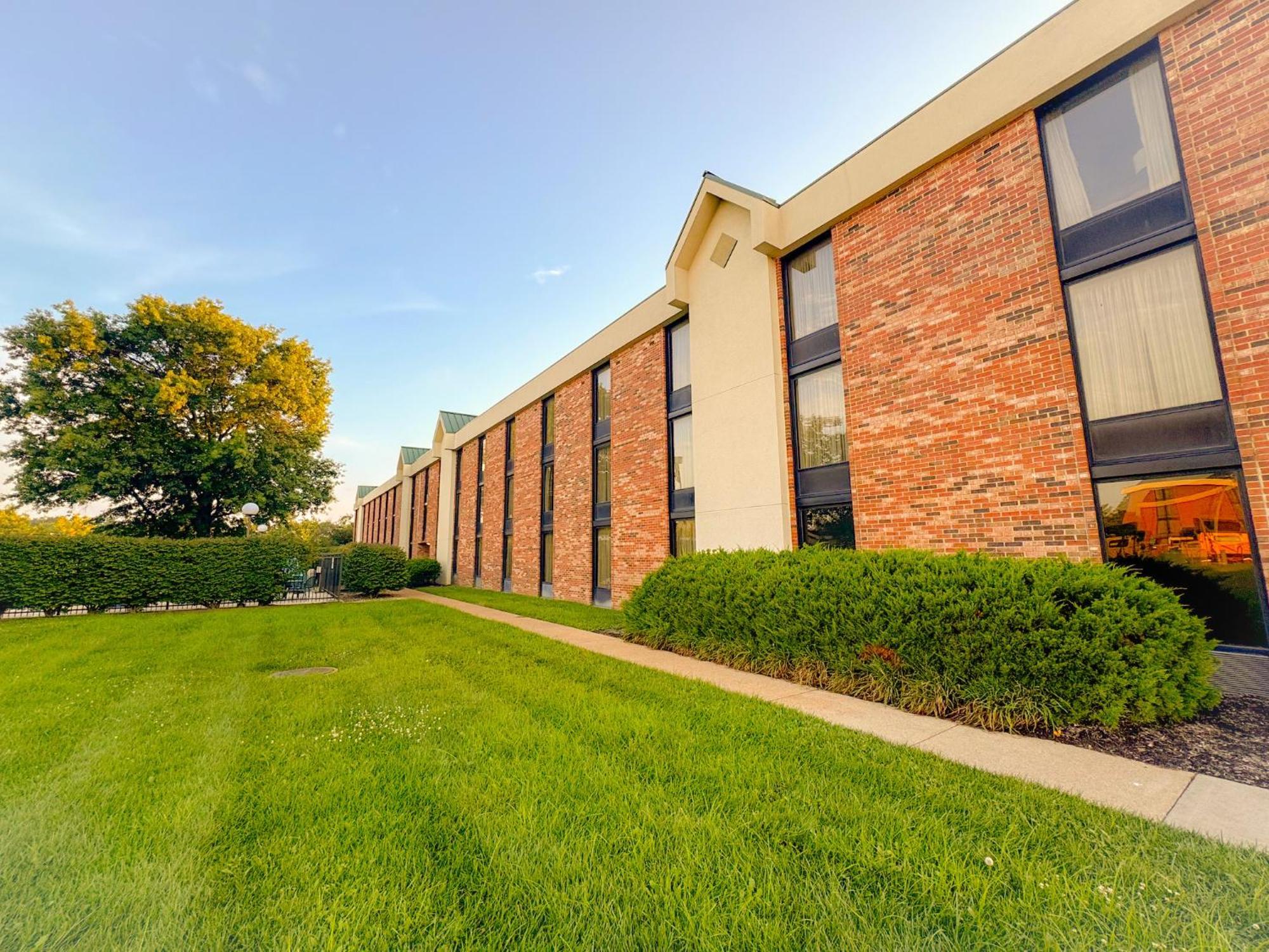 Wingate By Wyndham St Louis-Fenton Route 66 Hotel Exterior foto